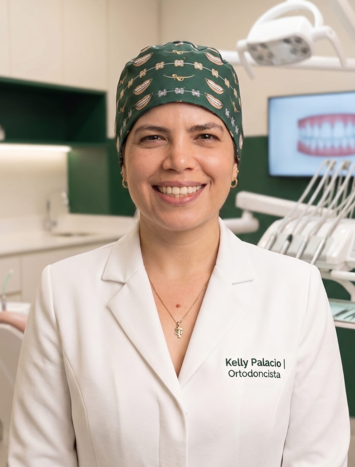 Dra Kelly Palacio especialista en ortodoncia y ortopedia maxilar Bogotá norte