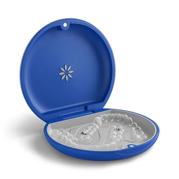 Estuche Invisalign azul